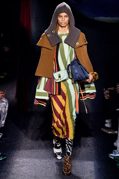 Look 23
